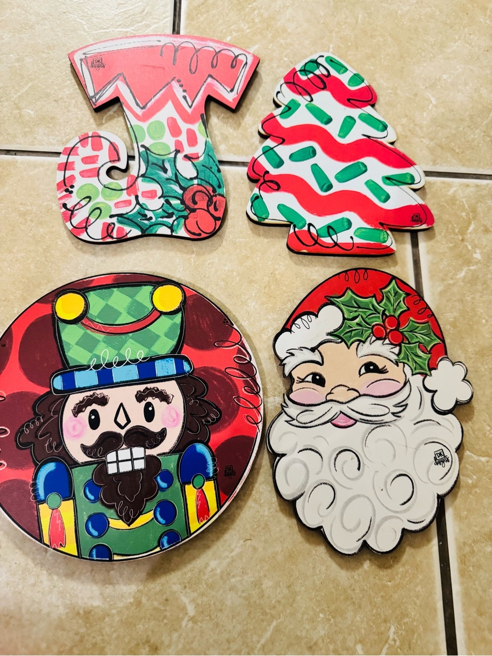 JK Designs Red, Green & White Holiday Wooden Character Set
